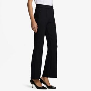 🛑 1 hour sale. St. John, size 6, Karla Double Knit Black Slacks, side pockets